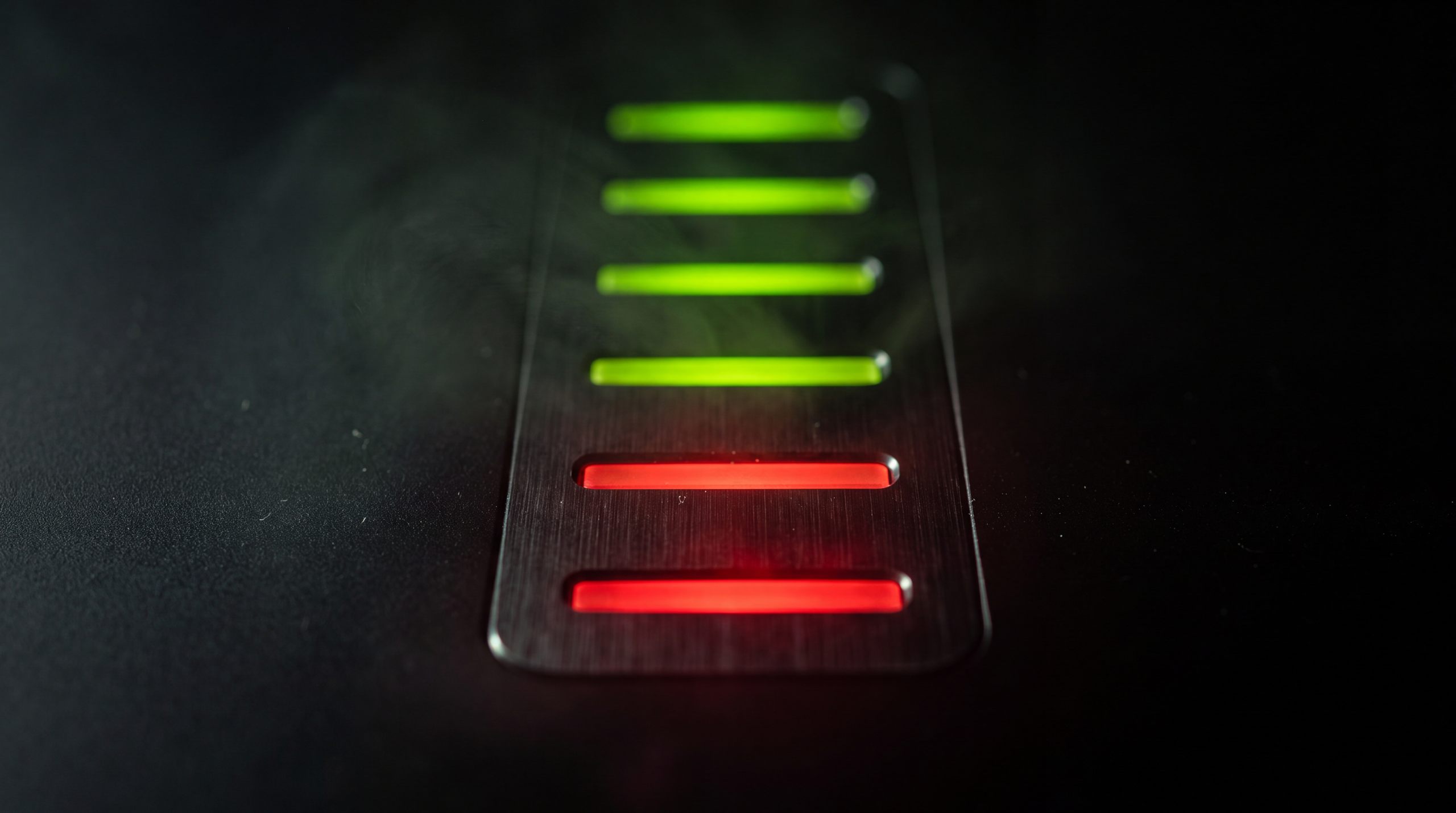 Signal bar chart on a dark display